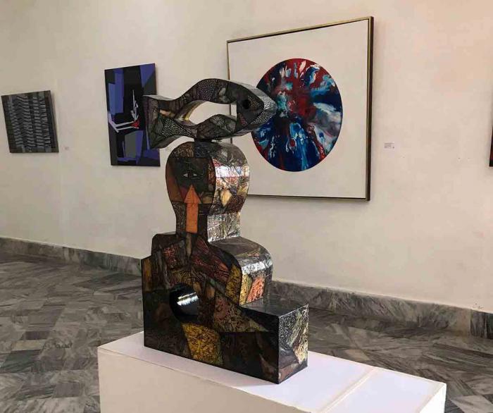 Muestra 40 años de luz