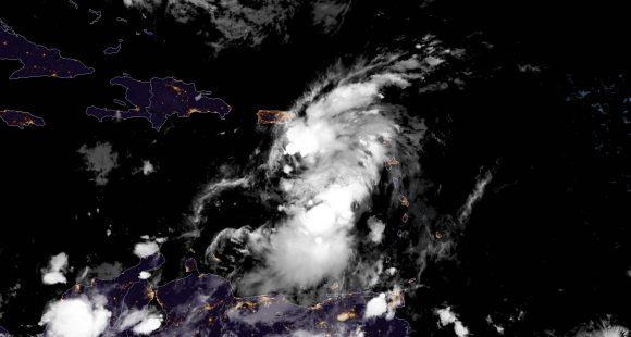 Grace se aproxima a Puerto Rico (+ Cono de trayectoria)