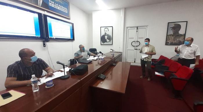 Autoridades de La Habana dan seguimiento a la cobertura de oxígeno en los hospitales 