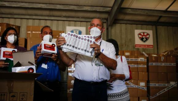 Cuba recibe donativo de casi dos millones de jeringuillas