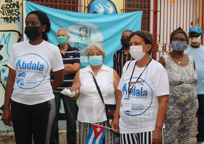 Mujeres en la vacunación 