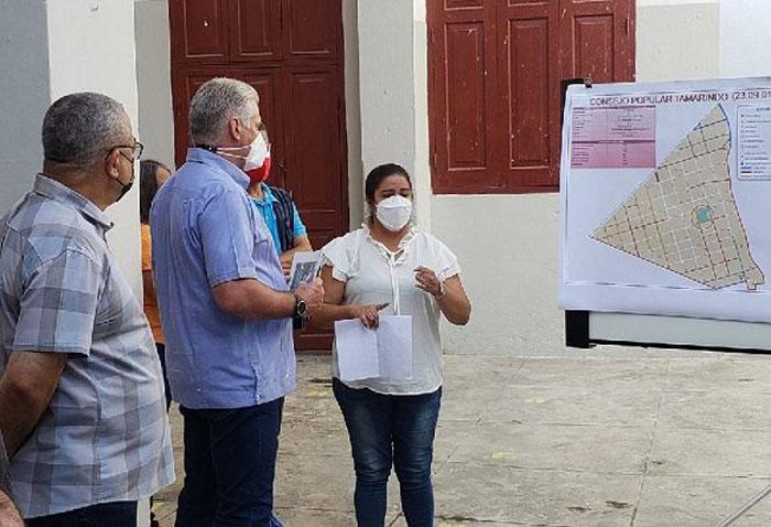 Díaz-Canel en el Consejo Popular Tamarindo