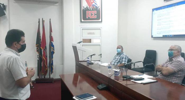 Reunión de Grupo Temporal de Trabajo frente a la COVID-19 en La Habana