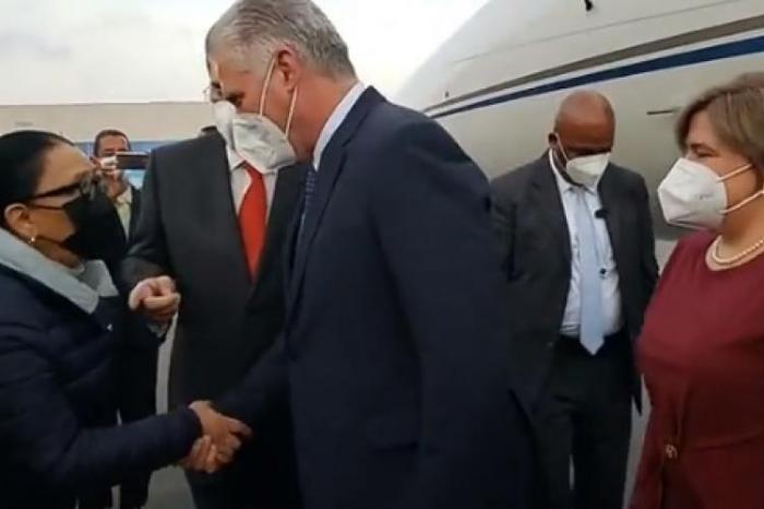 Presidente cubano Miguel Díaz-Canel llega a México