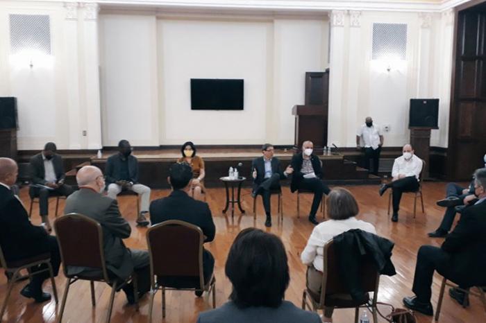 reafirmó continuidad de vínculos con cubanos en el exterior