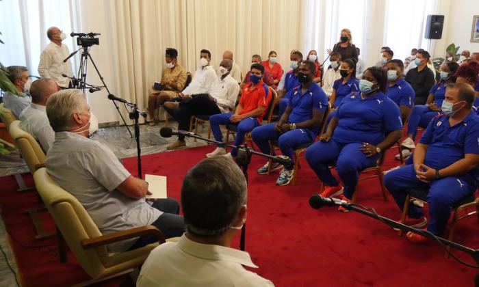encuentro que se produjo este jueves entre el Primer Secretario del Comité Central del Partido y Presidente de la República, Miguel Díaz-Canel Bermúdez, y un grupo de atletas, entrenadores, miembros de los colectivos técnicos, y dirigentes del deporte en nuestro país.