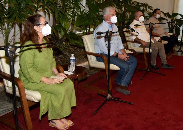 Díaz-Canel dialoga con miembros de la comunidad LGBTI