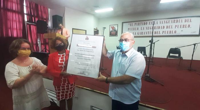 Celebran aniversario 50 de la Escuela Formadora de Cuadros Orlando 