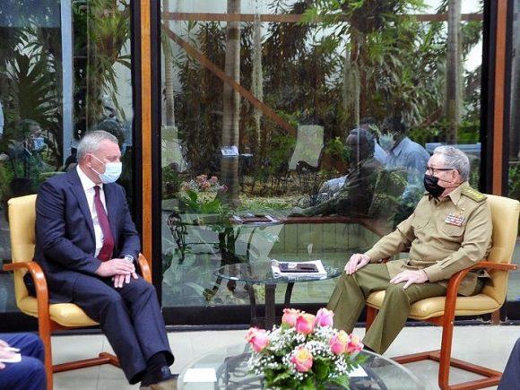 Raúl Castro Ruz recibió a Yuri Ivanovich Borisov vicepresidente del Gobierno de la Federación de Rusia