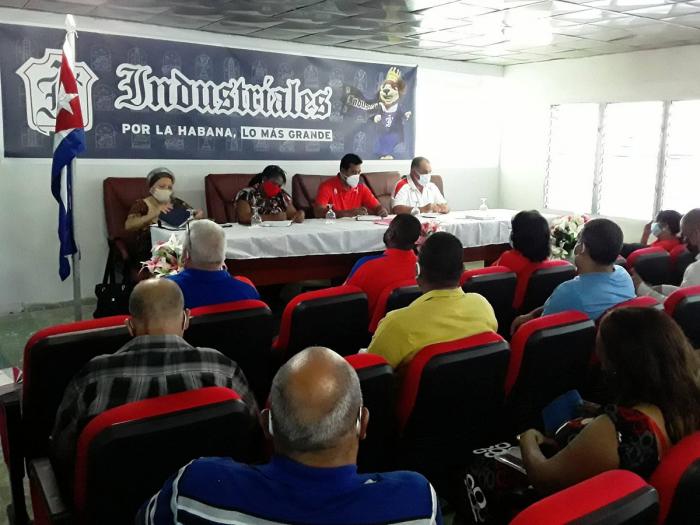 Reunión de directvos del INDER de La Habana