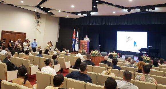 Celebran los 120 años de la Biblioteca Nacional José Martí y los 35 de la Asociación Hermanos Saíz