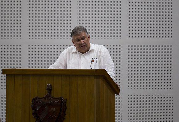 El diputado Marino Murillo Jorge informa sobre los resultados que alcanza la Tarea Ordenamiento.