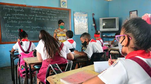 Reinicio del curso escolar en el Cotorro