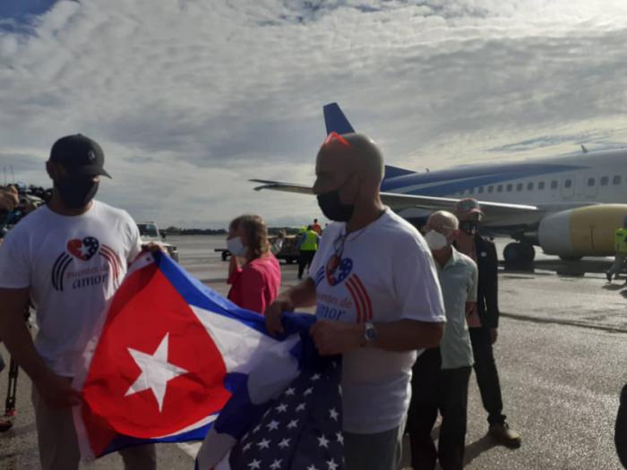  En La Habana alimentos donados por cubanoamericanos opuestos al bloqueo
