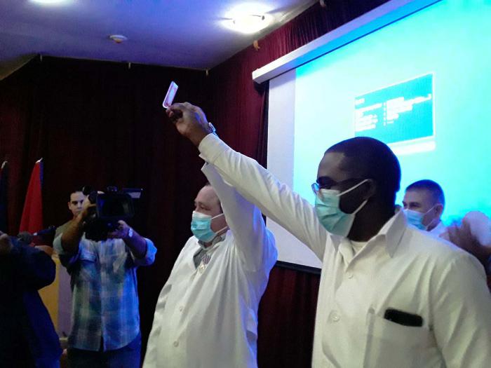 Reconocen a trabajadores de la salud en La Habana. Hospital Comandante Manuel Fajardo, en La Habana,