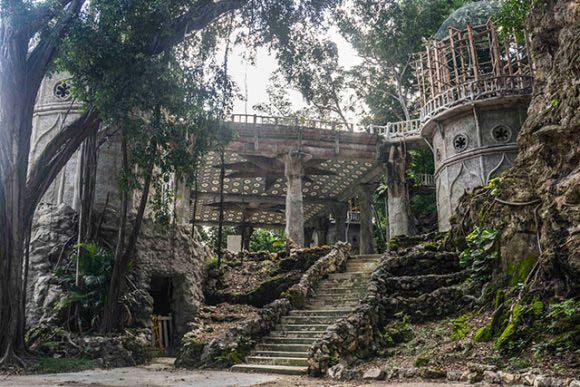 Jardines de La Tropical.