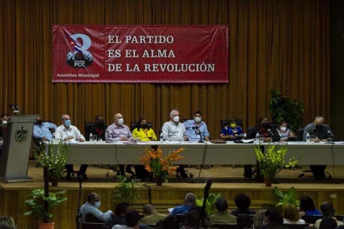 Asamblea de Balance del Partido en Boyeros