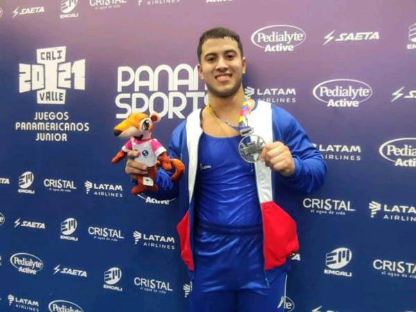 Pesita cubano Edisnel Corrales 