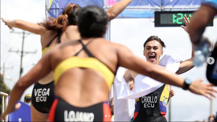 Ecuador celebró por todo lo alto en la línea de meta.