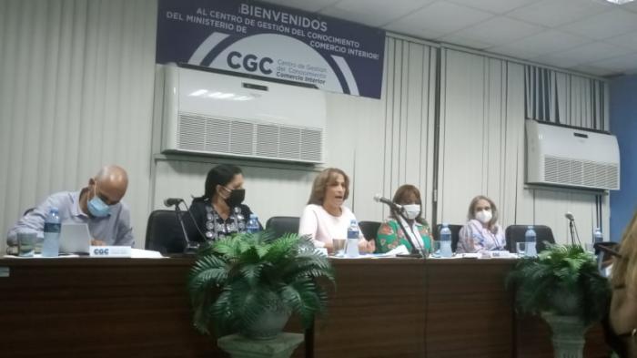 Comercio interior cubano 