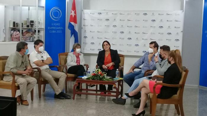 El país seguirá acompañando a los nuevos actores, afirma viceministra cubana de Economía