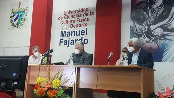 Díaz-Canel se reúne nuevamente con juristas cubanos