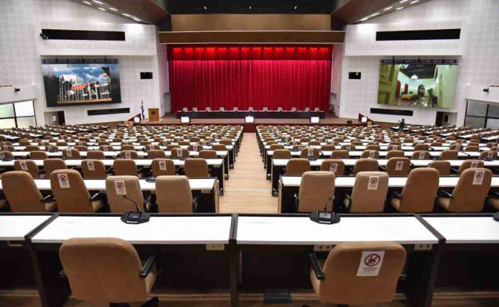 El Palacio de Convenciones, en esta capital, moderniza sus salones de conferencias y demás áreas de socialización, como parte de un proceso inversionista iniciado a finales del 2020 y que se extenderá por cinco años.   3 de diciembre de 2021. ACN FOTO/Omara GARCÍA MEDEROS/ogm