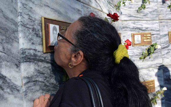 Vuelve el toque de silencio: Cuba recuerda a combatientes caídos
