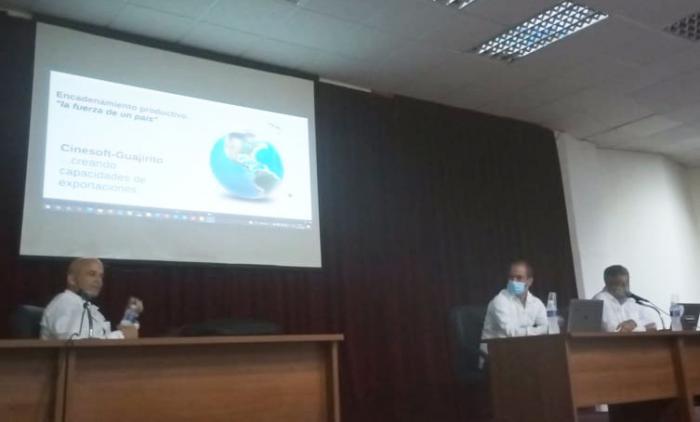 Evento entre los sectores de la economía