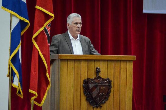 “Tenemos una Revolución, siempre más grande que nosotros mismos”