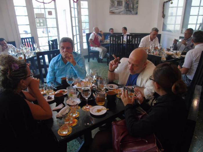 Encuentro en el Floridita-