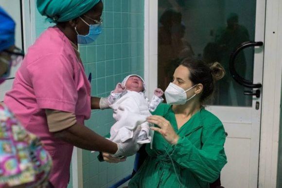 Cuba registra una tasa de mortalidad infantil de 7,6 