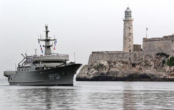 Buque en la Bahía de La Habana