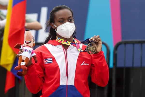 Anisley García gana una medalla de oro