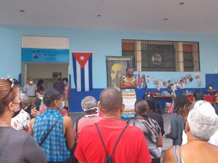 Sociedad Cultural José Martí celebra el Día de la mujer