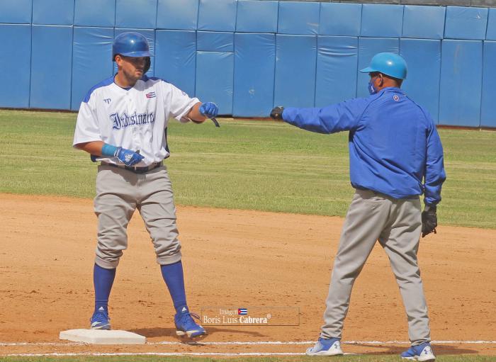 Los Leones se rebelaron en Bayamo