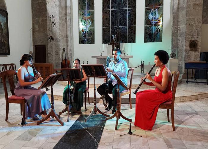 Concierto del Dúo D´accord en la Casa del Alba Cultural