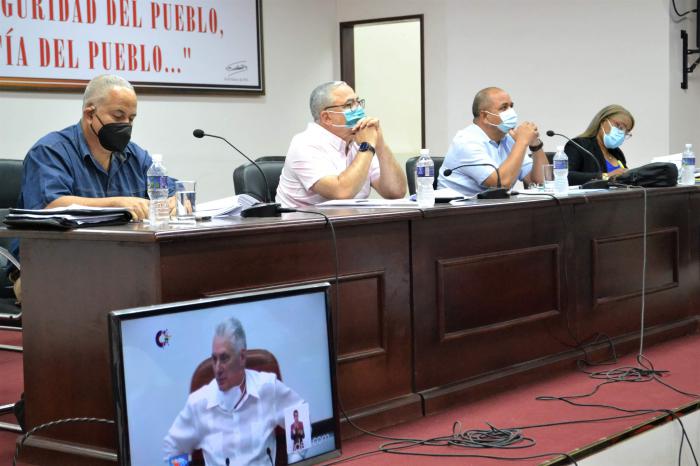 Presidencia en la reunión del Partido y el Gobierno para analizar la economía en el mes de febrero