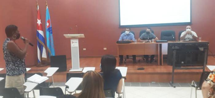 Delegados a la Asamblea Provincial del Partido estudian el informe central