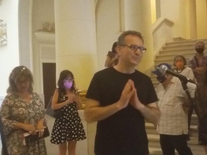 Voces y emociones en Edificio de Arte Universal