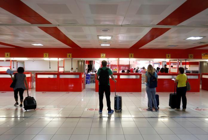 advierten sobre aumento en uso de documentos de viaje fraudulentos