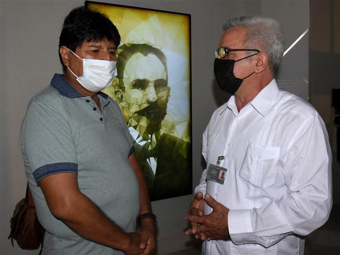 El expresidente de Bolivia, Evo Morales realiza una visita al Centro Fidel Castro Ruz en La Habana.
