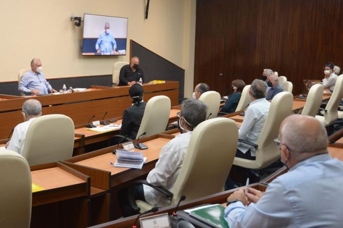 Abrir puertas a la ciencia y la innovación para irradiar la cultura