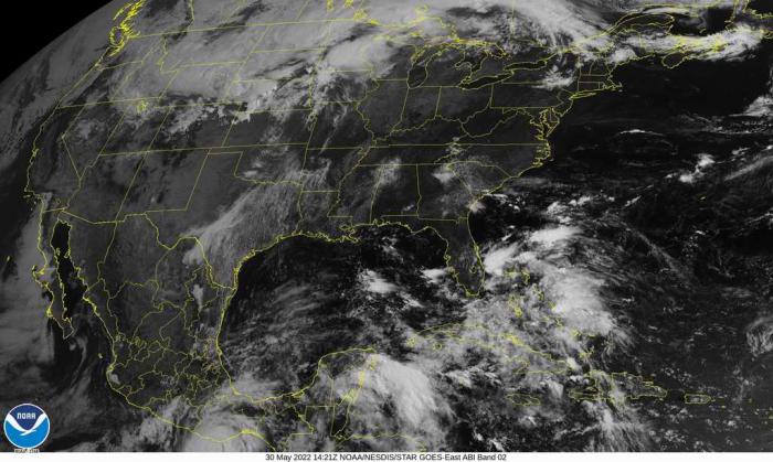 Fuertes lluvias en el occidente y centro de Cuba