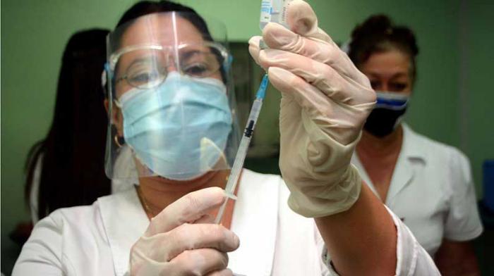 Vacunas cubanas anti-COVID-19