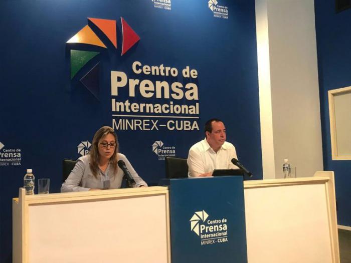 Conferencia de prensa de ministro José Ángel Portal Miranda