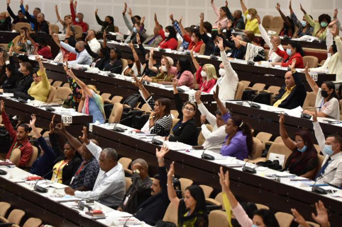 Aprobación del Código de las Familias en el Parlamento