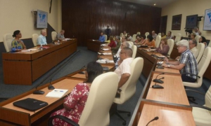 Reunión de Díaz-Canel con expertos de la COVID-19