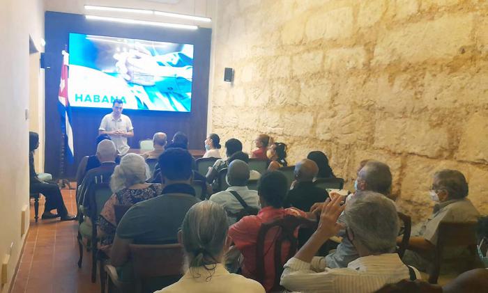 Ariel Gil Gómez pronunció las palabras de presentación del homenaje a Eusebio Leal.