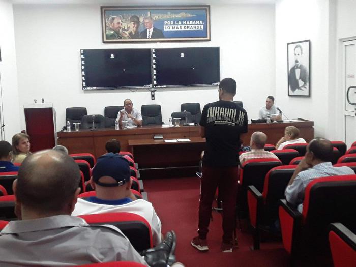 Gobernador de La Habana y demás participantes en el GTT